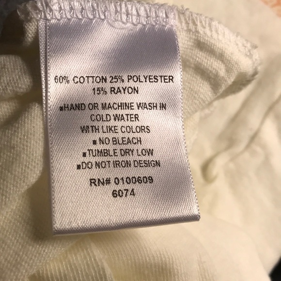 LAST 1 -NEW Graphic I can buy my own drink T-shirt - Picture 4 of 7